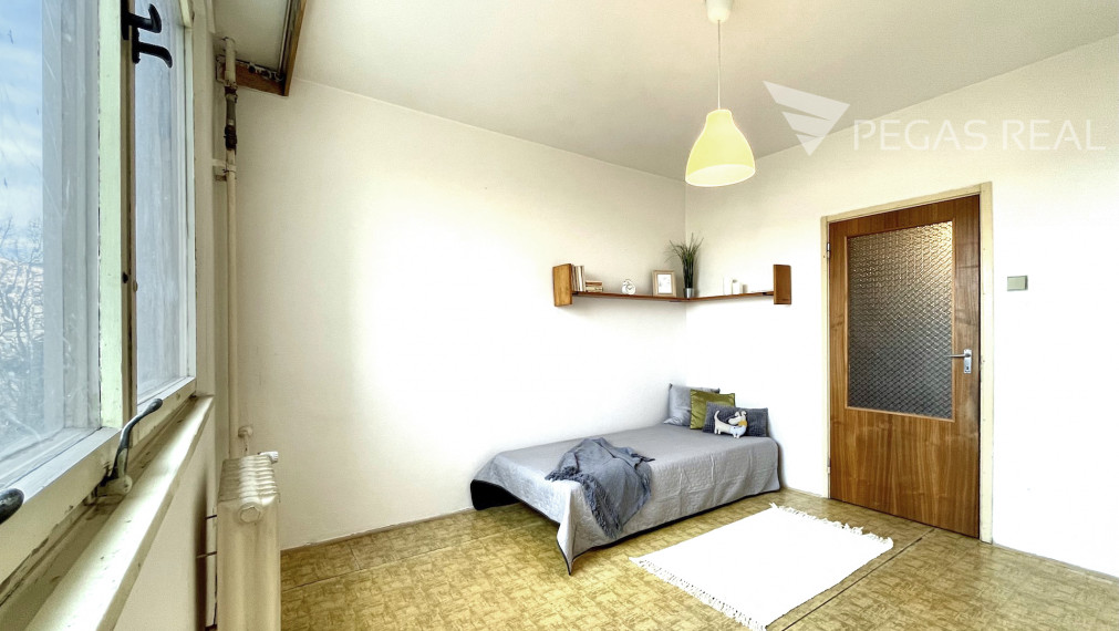 PREDANÝ - Slnečný 4i byt v príjemnom tichom prostredí neďaleko DK Dúbravka