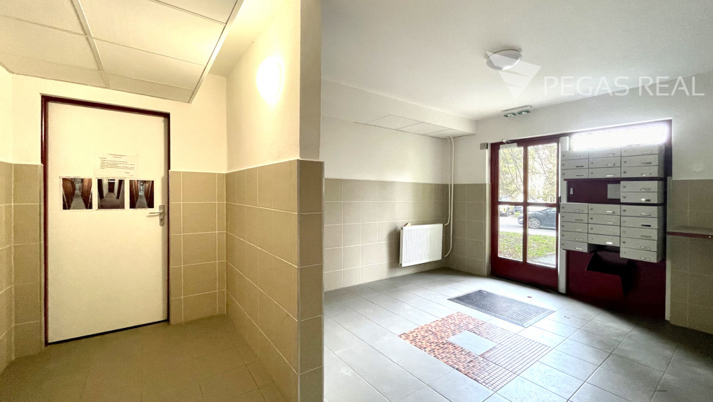 PREDANÝ - Slnečný 4i byt v príjemnom tichom prostredí neďaleko DK Dúbravka