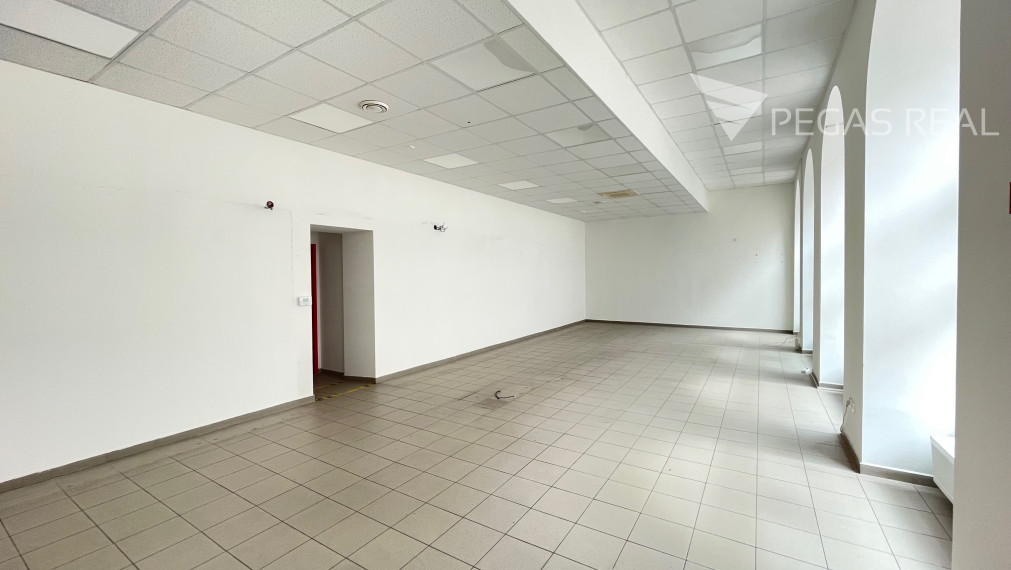 Na prenájom krásny priestor v úplnom centre BA na Štúrovej ul.