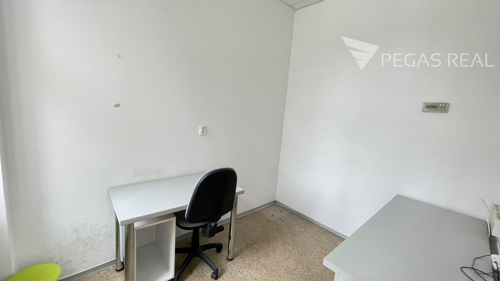 Na predaj krásny priestor v úplnom centre BA na Štúrovej ul.