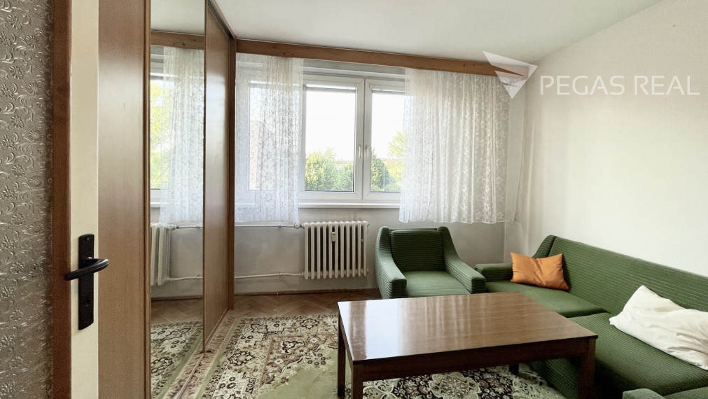 **PREDANÝ** Slnečný 4i byt v príjemnom tichom prostredí DNV v časti Kostolné