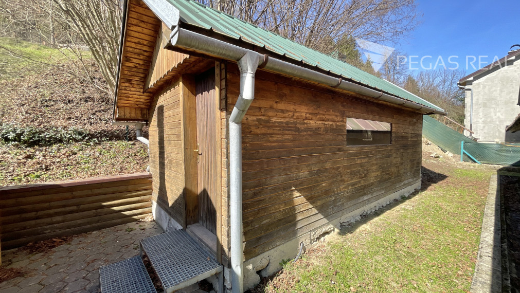 Rodinný dom v krásnom prostredí v Terchovej - VIDEO