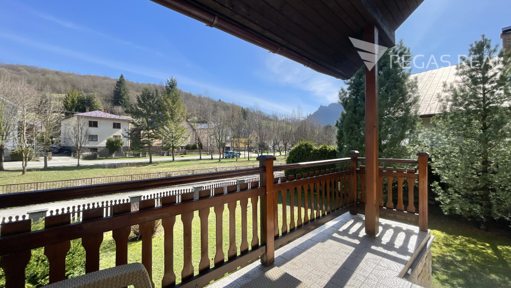 Rodinný dom v krásnom prostredí v Terchovej - VIDEO