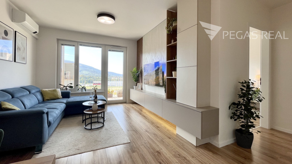 **PREDANÝ** Priestranný kompletne zariadený 2i byt v novostavbe Bory - Nový Dvor