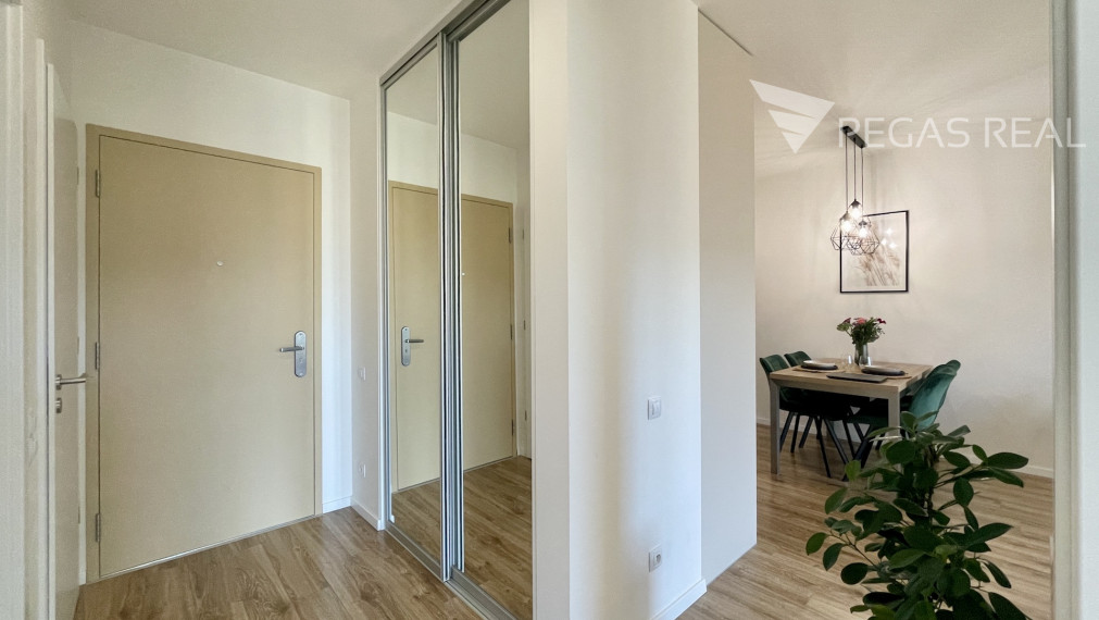 **PREDANÝ** Priestranný kompletne zariadený 2i byt v novostavbe Bory - Nový Dvor