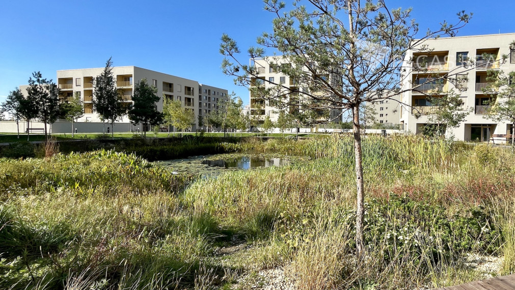 **PREDANÝ** Priestranný kompletne zariadený 2i byt v novostavbe Bory - Nový Dvor