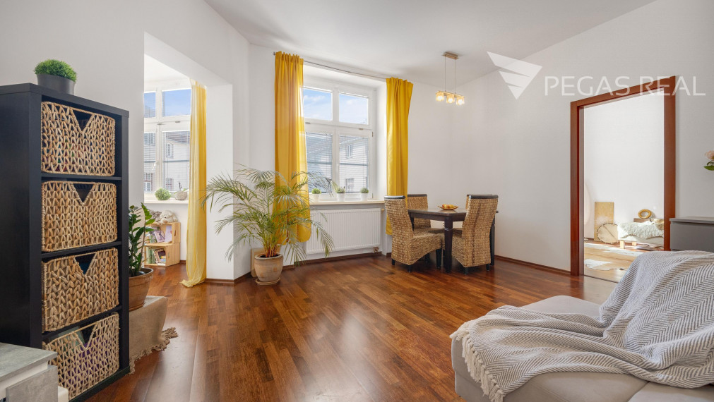 Krásny 4 izbový byt na Zochovej ulici