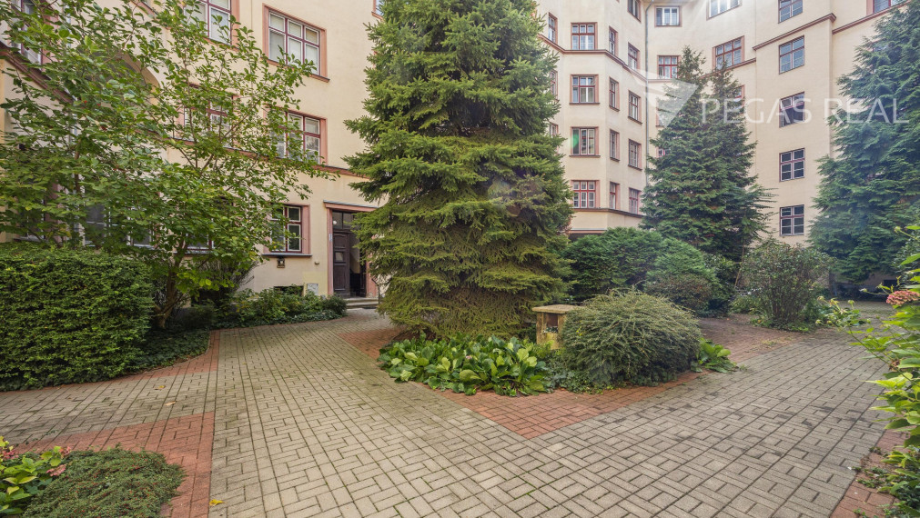 Krásny 4 izbový byt na Zochovej ulici