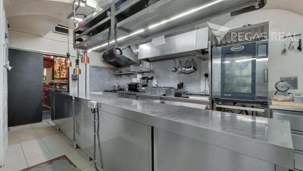 Reštaurácia LIQUID FACTORY na najlepšom mieste centra Bratislavy