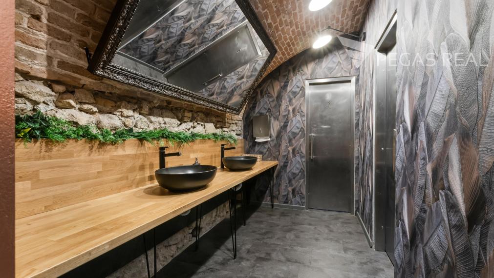 Reštaurácia LIQUID FACTORY na najlepšom mieste centra Bratislavy