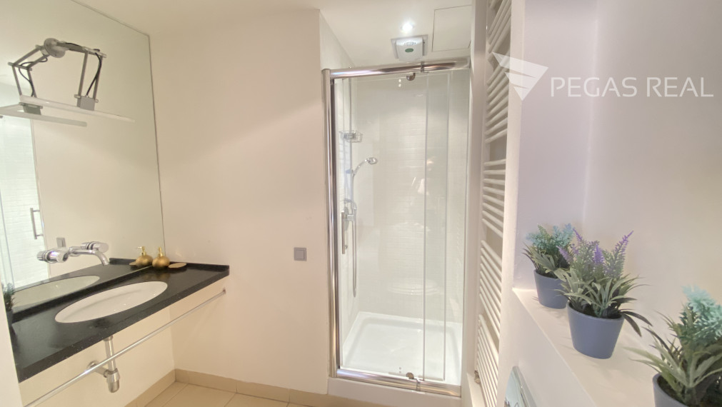 2-izbový byt s krásnou terasou v úplnou centre BA - Gorkého ul.