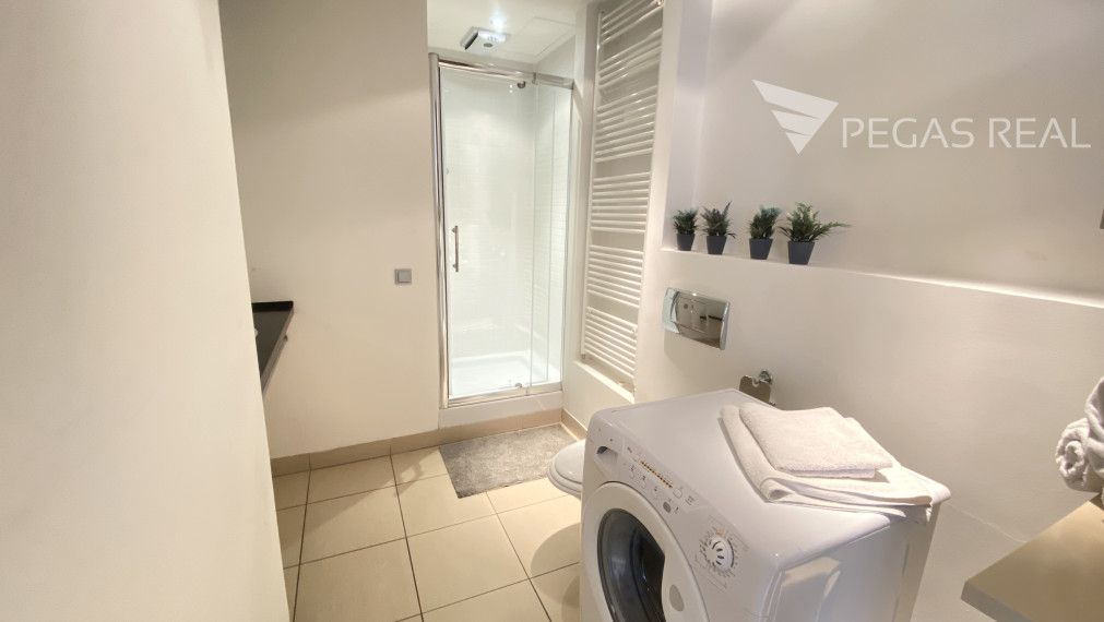 2-izbový byt s krásnou terasou v úplnou centre BA - Gorkého ul.