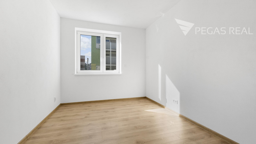 ŠTANDARD V CENE NA POSLEDNÉ 3 IZBOVÉ BYTY - ĎATELINISKÁ