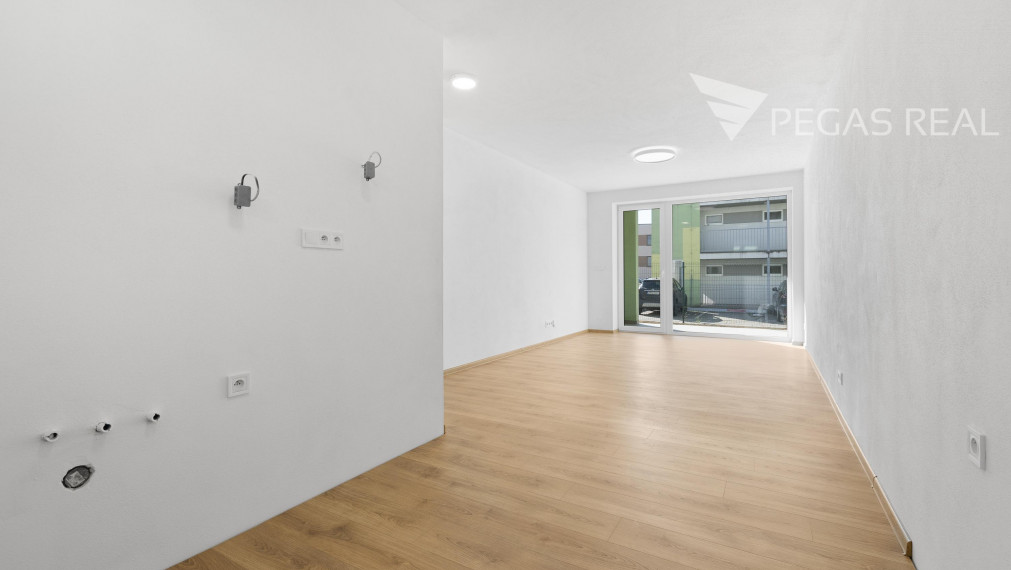 ŠTANDARD V CENE NA POSLEDNÉ 3 IZBOVÉ BYTY - ĎATELINISKÁ