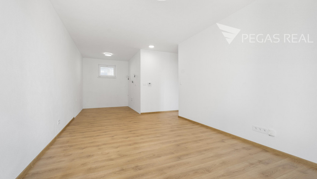 ŠTANDARD V CENE NA POSLEDNÉ 2 IZBOVÉ BYTY - ĎATELINISKÁ