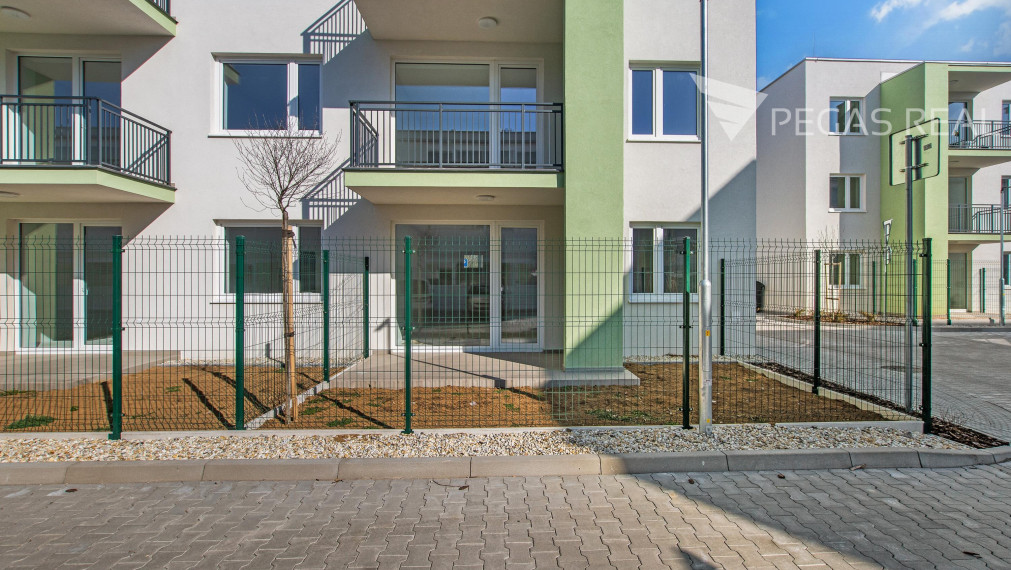 ŠTANDARD V CENE NA POSLEDNÉ 2 IZBOVÉ BYTY - ĎATELINISKÁ