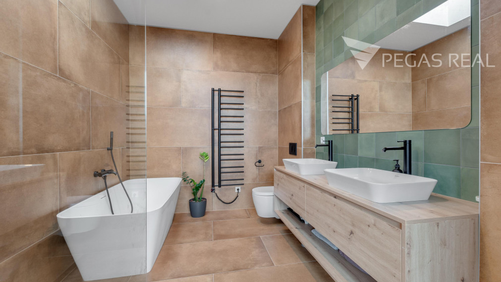 Exluzívny rodinný dom na Kolibe - Frankovská ulica