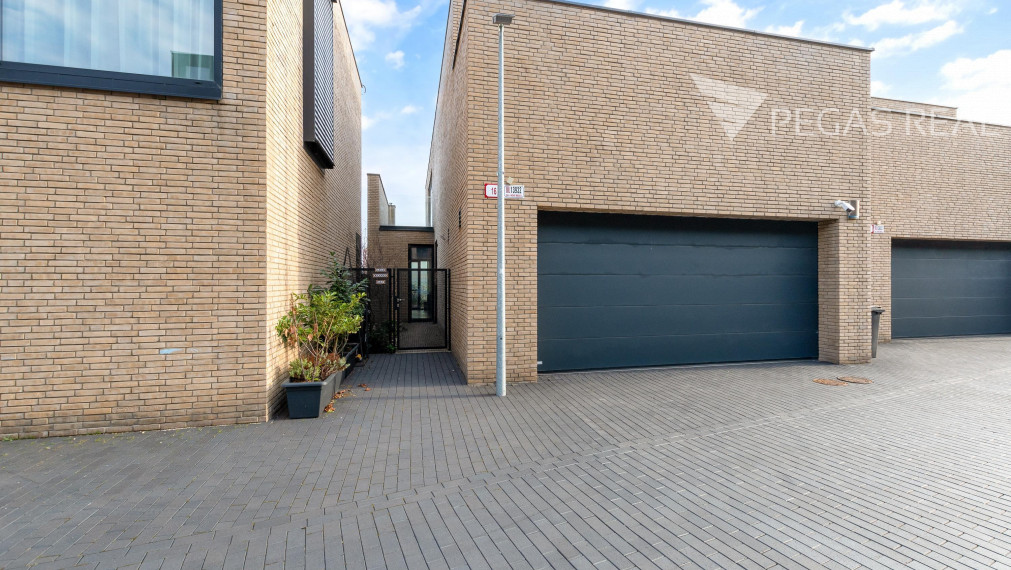 Exluzívny rodinný dom na Kolibe - Frankovská ulica