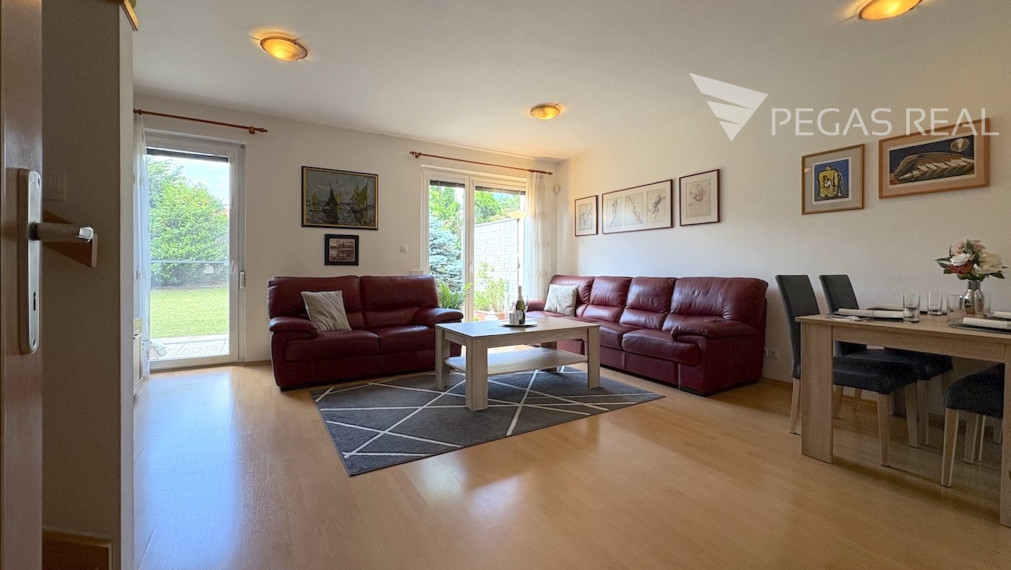 **PREDANÝ** Slnečný 5i rodinný dom so záhradou a garážou v príjemnom tichom prostredí DNV v časti Paulinské