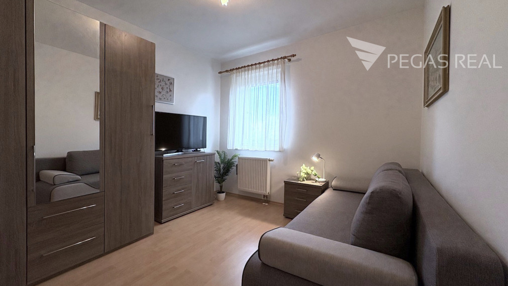 **PREDANÝ** Slnečný 5i rodinný dom so záhradou a garážou v príjemnom tichom prostredí DNV v časti Paulinské