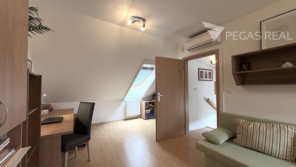 **PREDANÝ** Slnečný 5i rodinný dom so záhradou a garážou v príjemnom tichom prostredí DNV v časti Paulinské