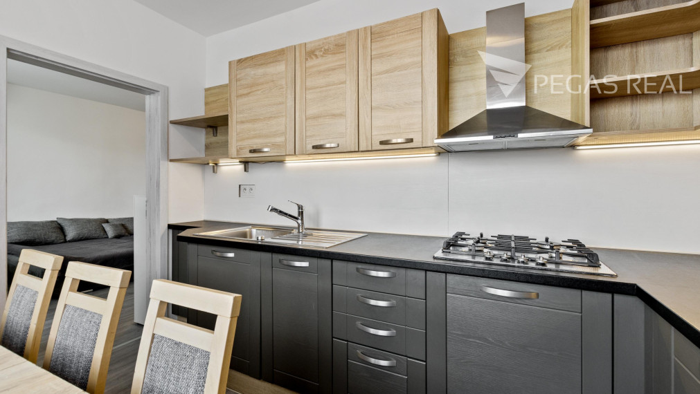 REZERVOVANÉ 3-izbový byt po kompletnej rekonštrukcii s loggiou - VIDEO