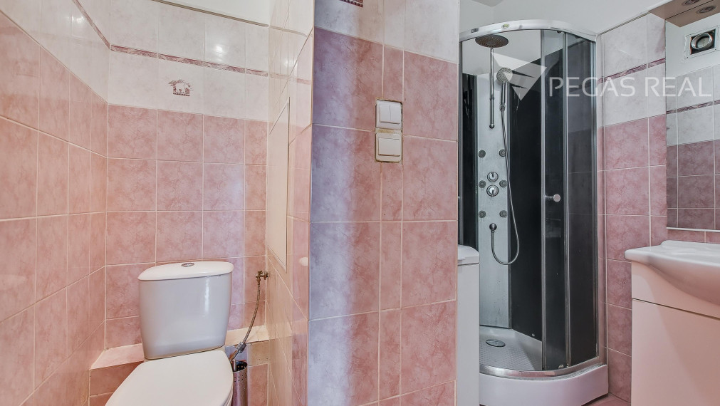 REZERVOVANÉ -3,5 -izbový byt na Martinčekovej ul. v BA vhodný na rekonštrukciu