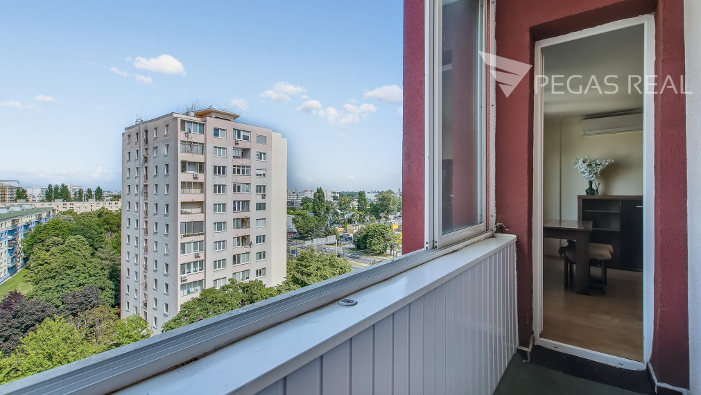 REZERVOVANÉ -3,5 -izbový byt na Martinčekovej ul. v BA vhodný na rekonštrukciu