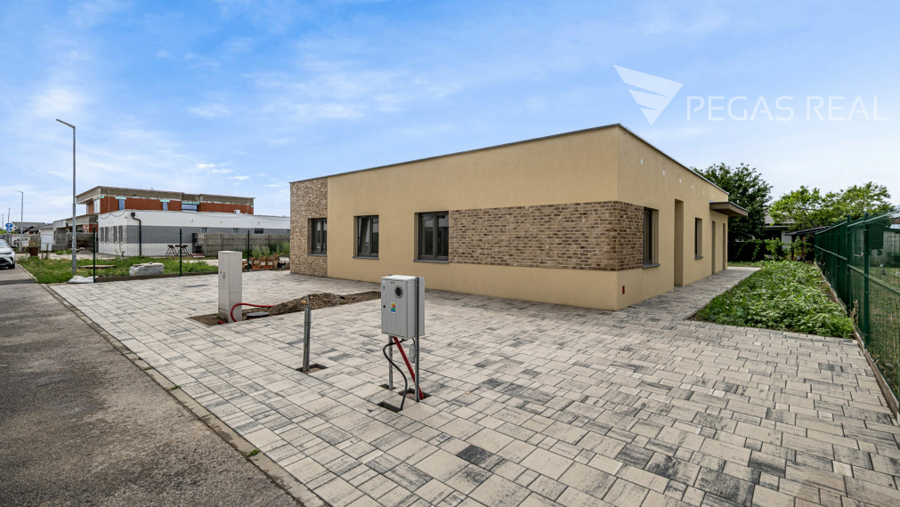 Krásne 4 - izbové domy v Bernolákove