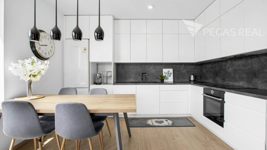 REZERVOVANÉ: Krásny 3-izbový byt s veľkým slnečným balkónom v Ružinove