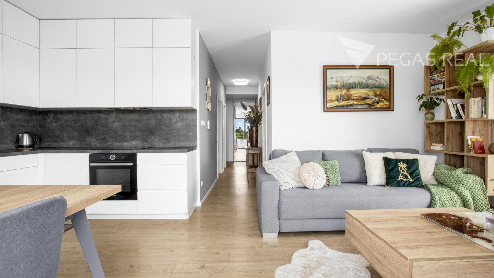 REZERVOVANÉ: Krásny 3-izbový byt s veľkým slnečným balkónom v Ružinove