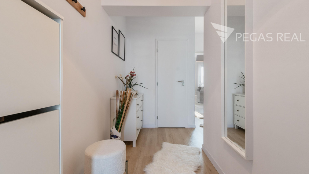 Slnečná - západná strana Rodinný dom  Hviezdoslavov -  ZARIADENY