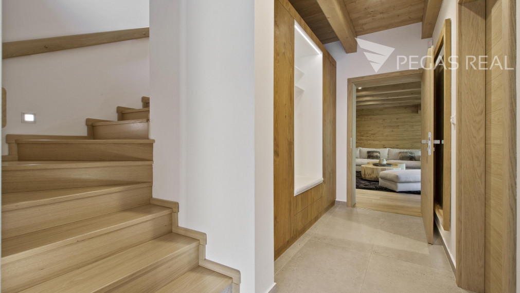 LUXUSNÝ CHALET PRI LYŽIARSKOM STREDISKU JASNÁ NA TÁLOCH V BYSTREJ - NÍZKE TATRY