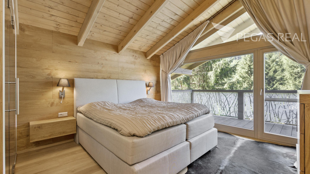 LUXUSNÝ CHALET PRI LYŽIARSKOM STREDISKU JASNÁ NA TÁLOCH V BYSTREJ - NÍZKE TATRY