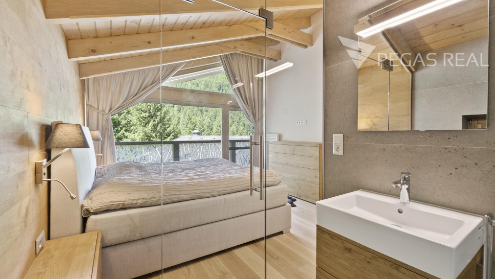 LUXUSNÝ CHALET PRI LYŽIARSKOM STREDISKU JASNÁ NA TÁLOCH V BYSTREJ - NÍZKE TATRY