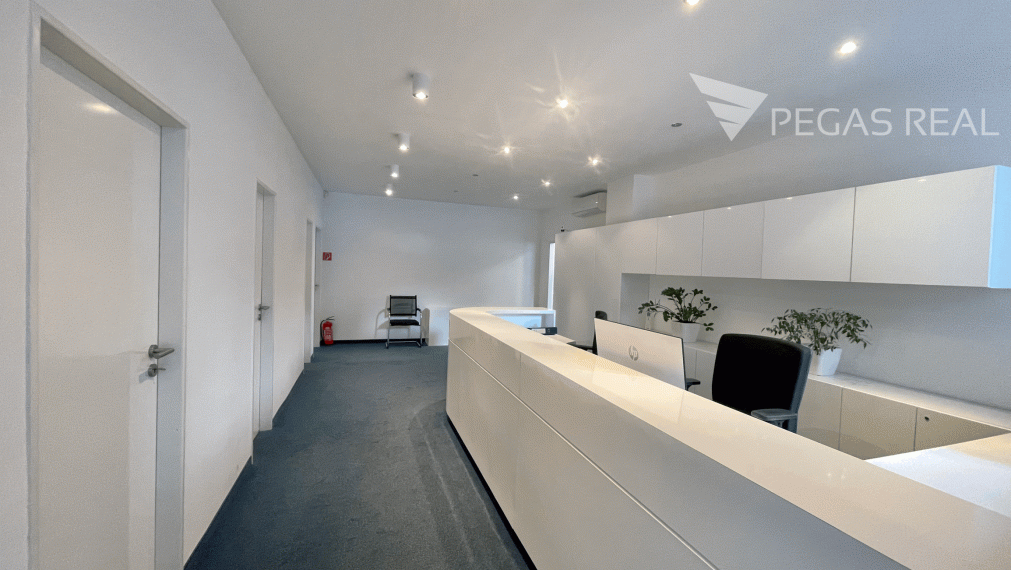 Prenájom moderných kancelárskych priestorov v centre Bratislavy od 64m2 – VIDEO