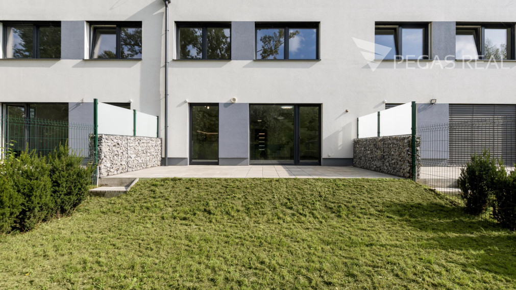 Krásny 6 izb. rodinný dom pri malom Dunaji na prenájom