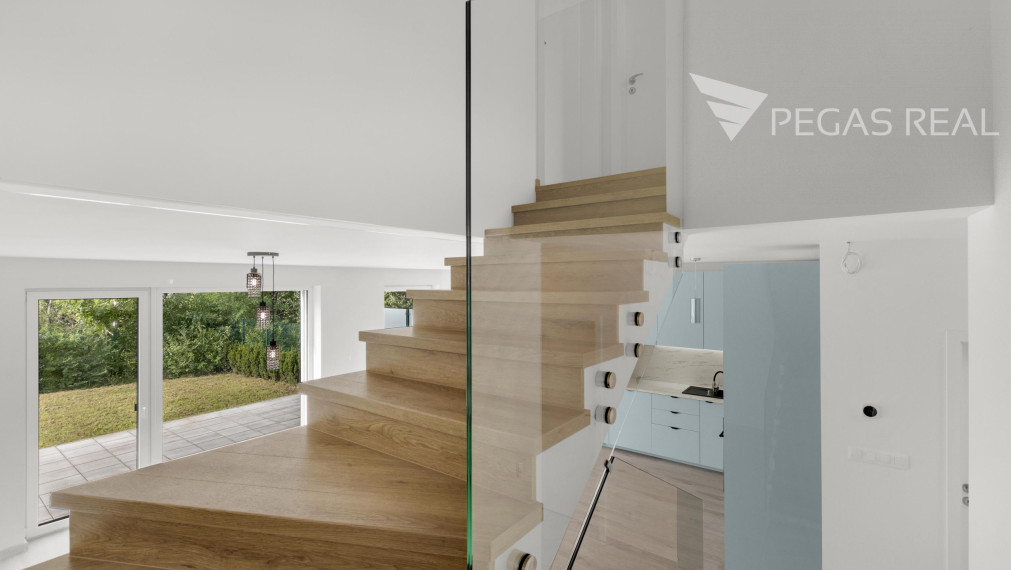 Krásny 6 izb. rodinný dom pri malom Dunaji na prenájom