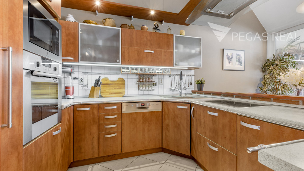 Krásny 5-izbový mezonet v Ružinove