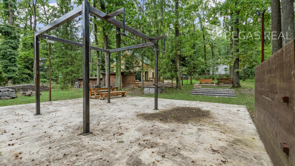 Krásna chata v nádhernom prostredí Rohožníka s vynikajúcou dostupnosťou z BA.