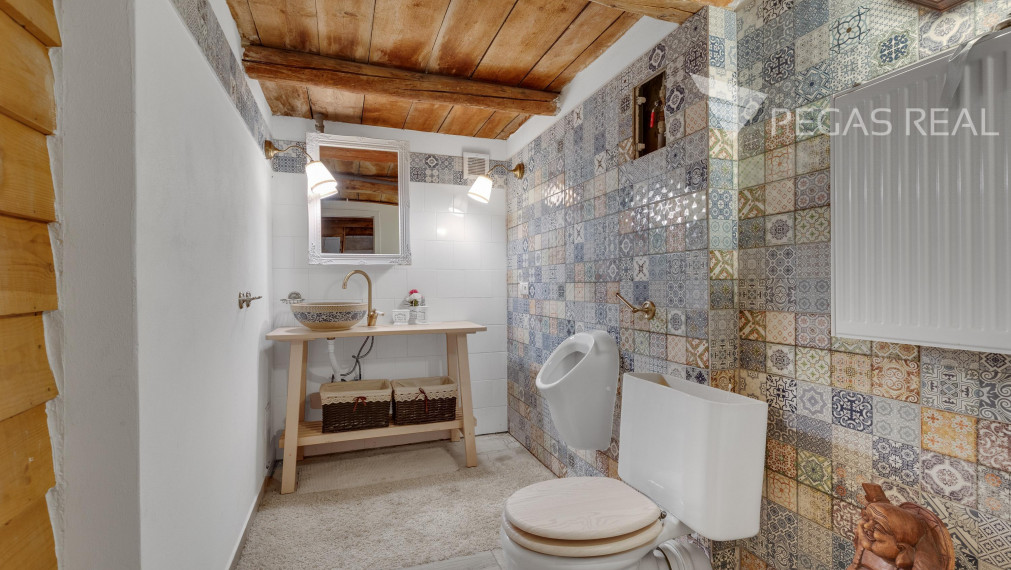 Nádherná usadlosť neďaleko Kremnických vrchov - Horná Štubňa