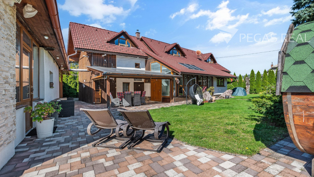 Nádherná usadlosť neďaleko Kremnických vrchov - Horná Štubňa