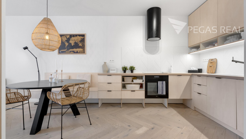 Rezervované: CUBICON - Dizajnový 2 izbový byt v Karlovej vsi