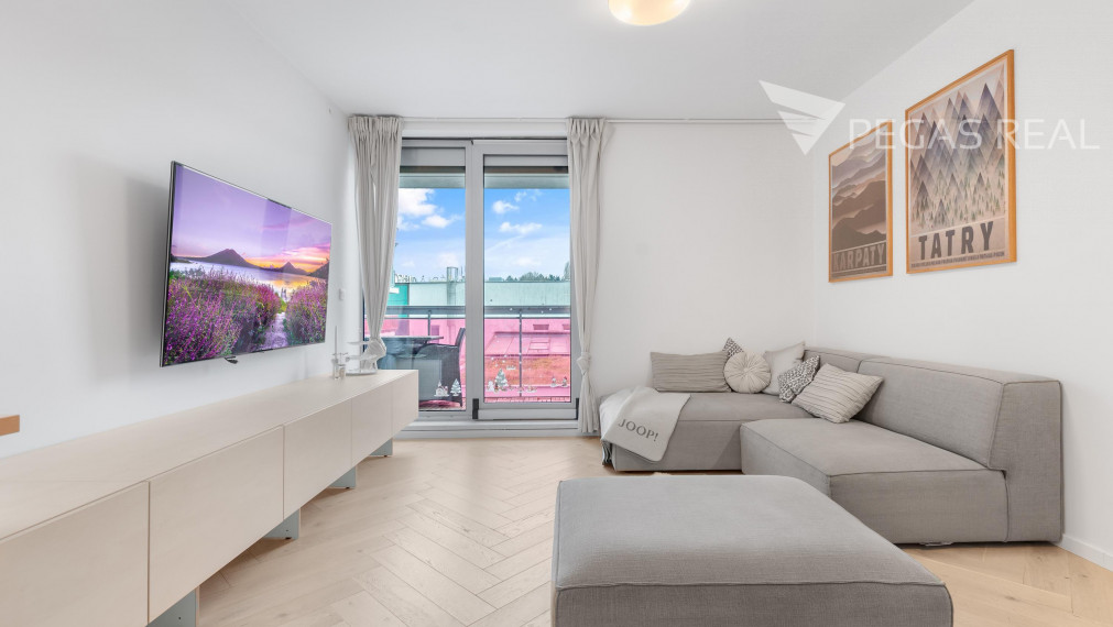 Rezervované: CUBICON - Dizajnový 2 izbový byt v Karlovej vsi