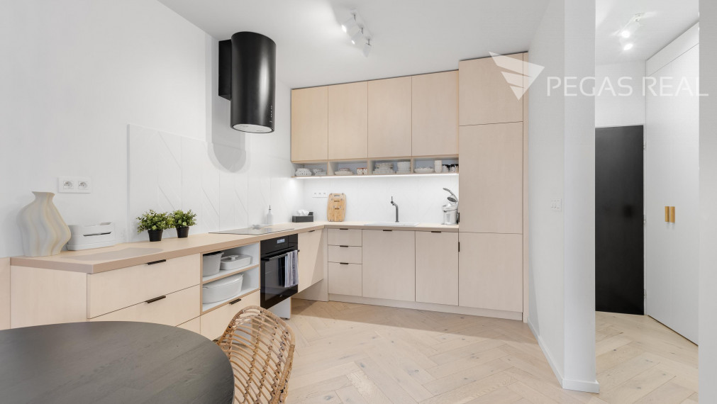 Rezervované: CUBICON - Dizajnový 2 izbový byt v Karlovej vsi