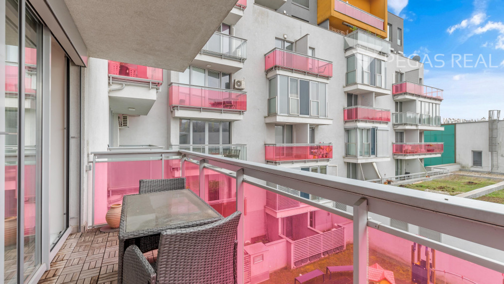 Rezervované: CUBICON - Dizajnový 2 izbový byt v Karlovej vsi