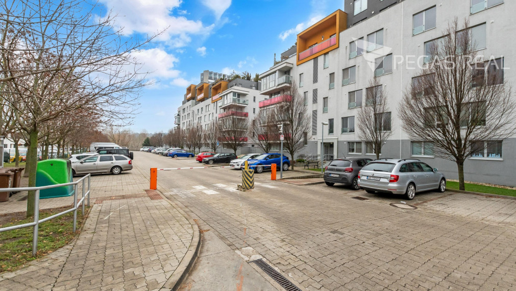 Rezervované: CUBICON - Dizajnový 2 izbový byt v Karlovej vsi