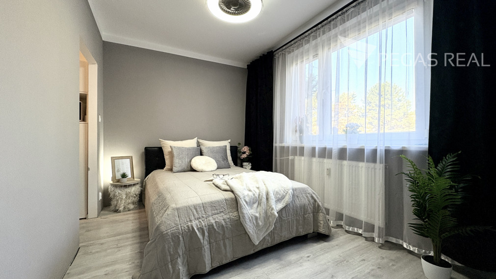 "PREDANÝ" TOP štartovací, plne zariadený, 2i byt po kompletnej rekonštrukcii