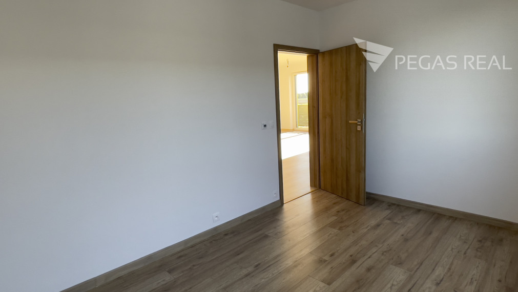 Predám krásny 3-izbový byt v Rovinke v super cene !!