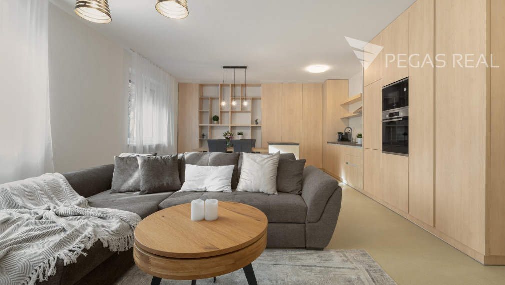 Krásny 2-izbový byt pri OC Nivy - Svätoplukova ulica, BA